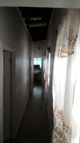 D office The Luxurious Inn