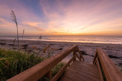 Oceanfront 2BR Condo 2nd Floor Balcony with Beautiful Beach Views, Unit 203