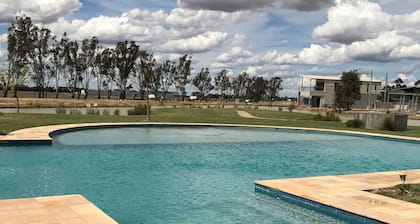 Façade Absolument Murray River<br> unité 32 Deep Creek marina Moama