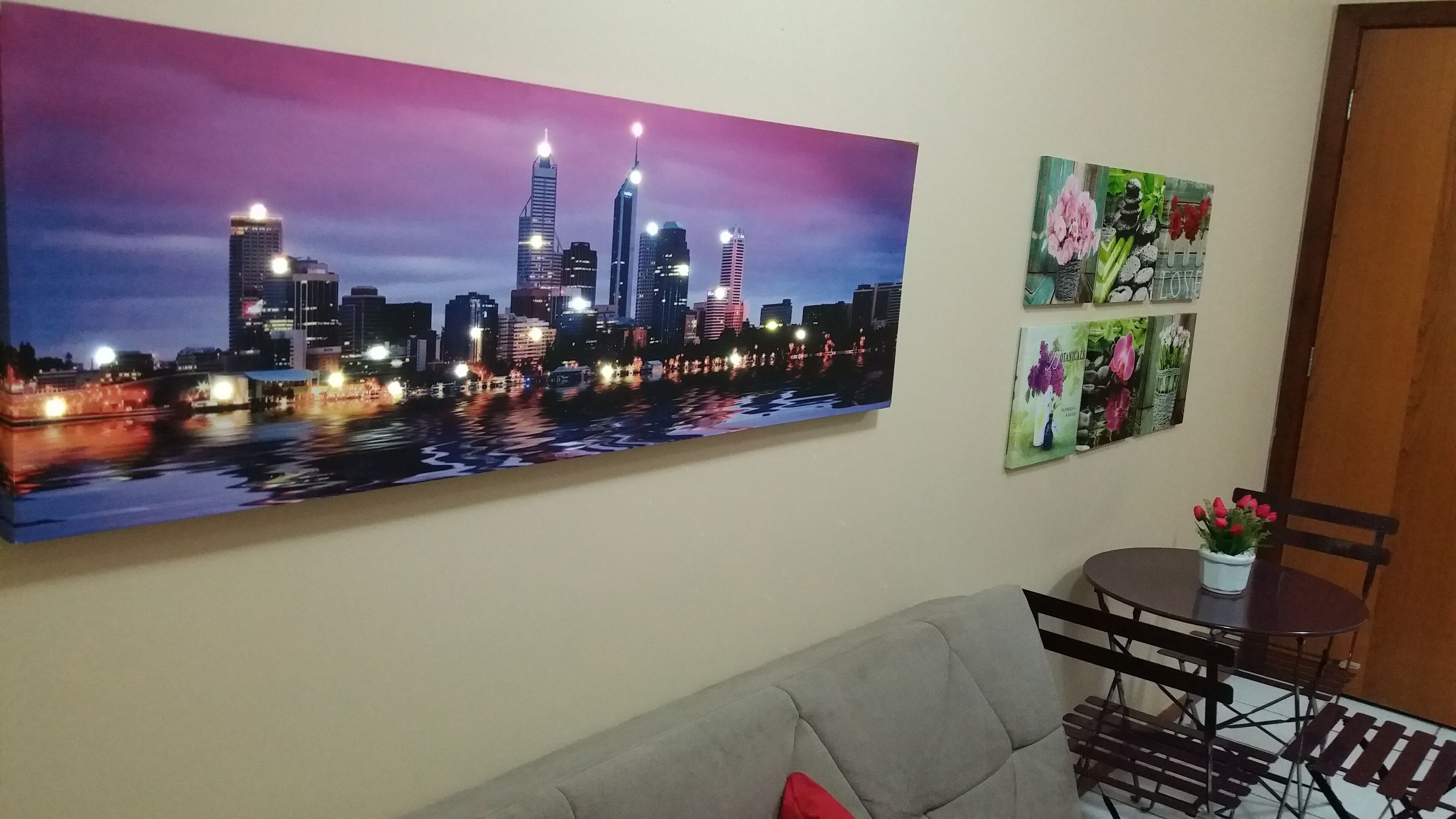 BEAUTIFUL SUITABLE FOR 4 PEOPLE.