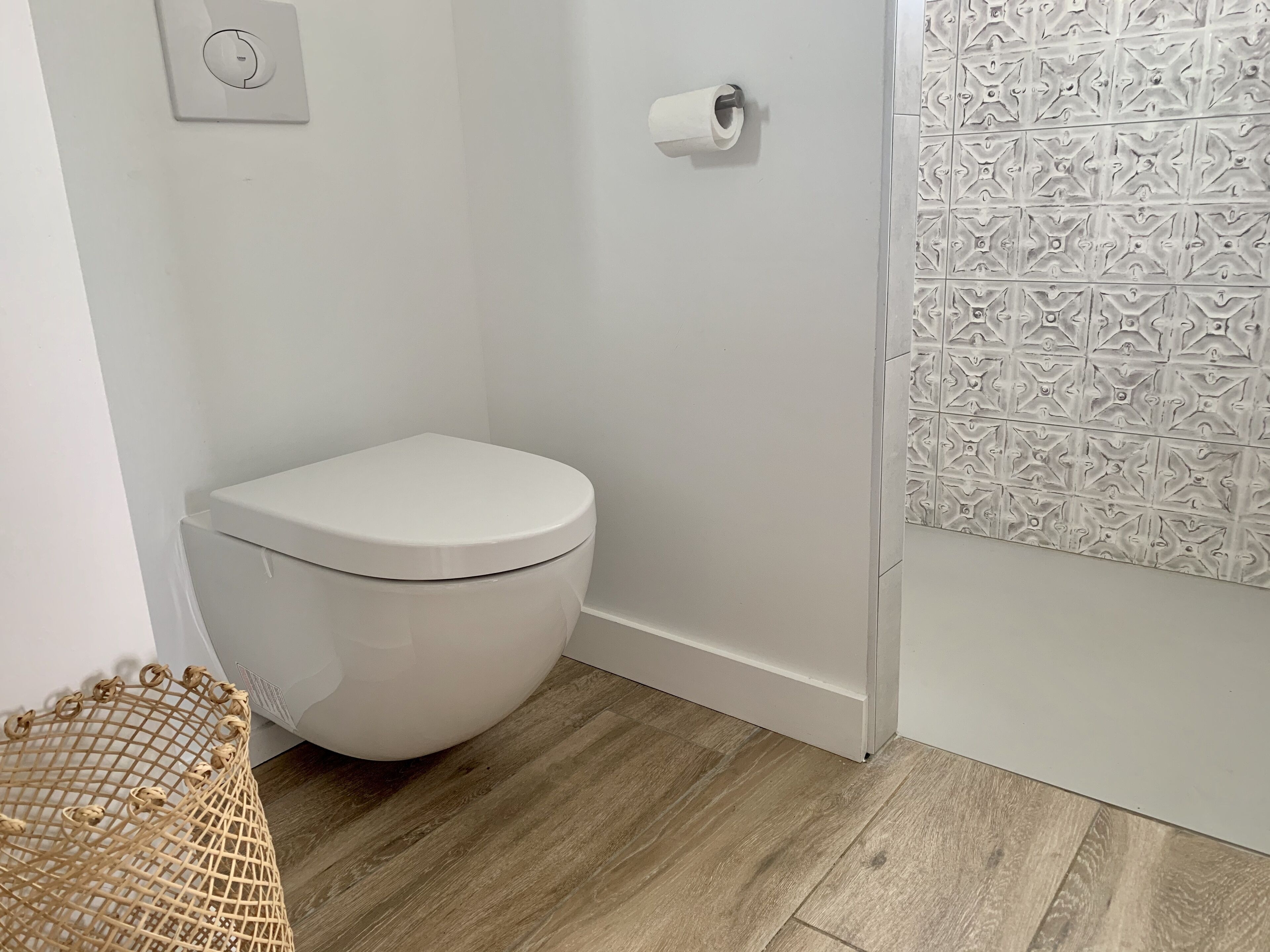 ensuite walk-in shower