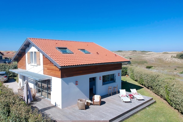 Villa Mandurah(Aboriginal meaning)
'Meeting place by the Ocean'