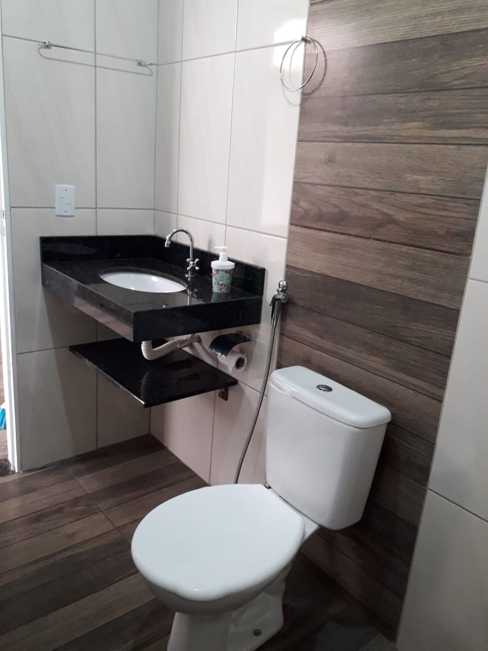 H & E nook - II - WIFI, HEATED, COMFORTABLE POOL.