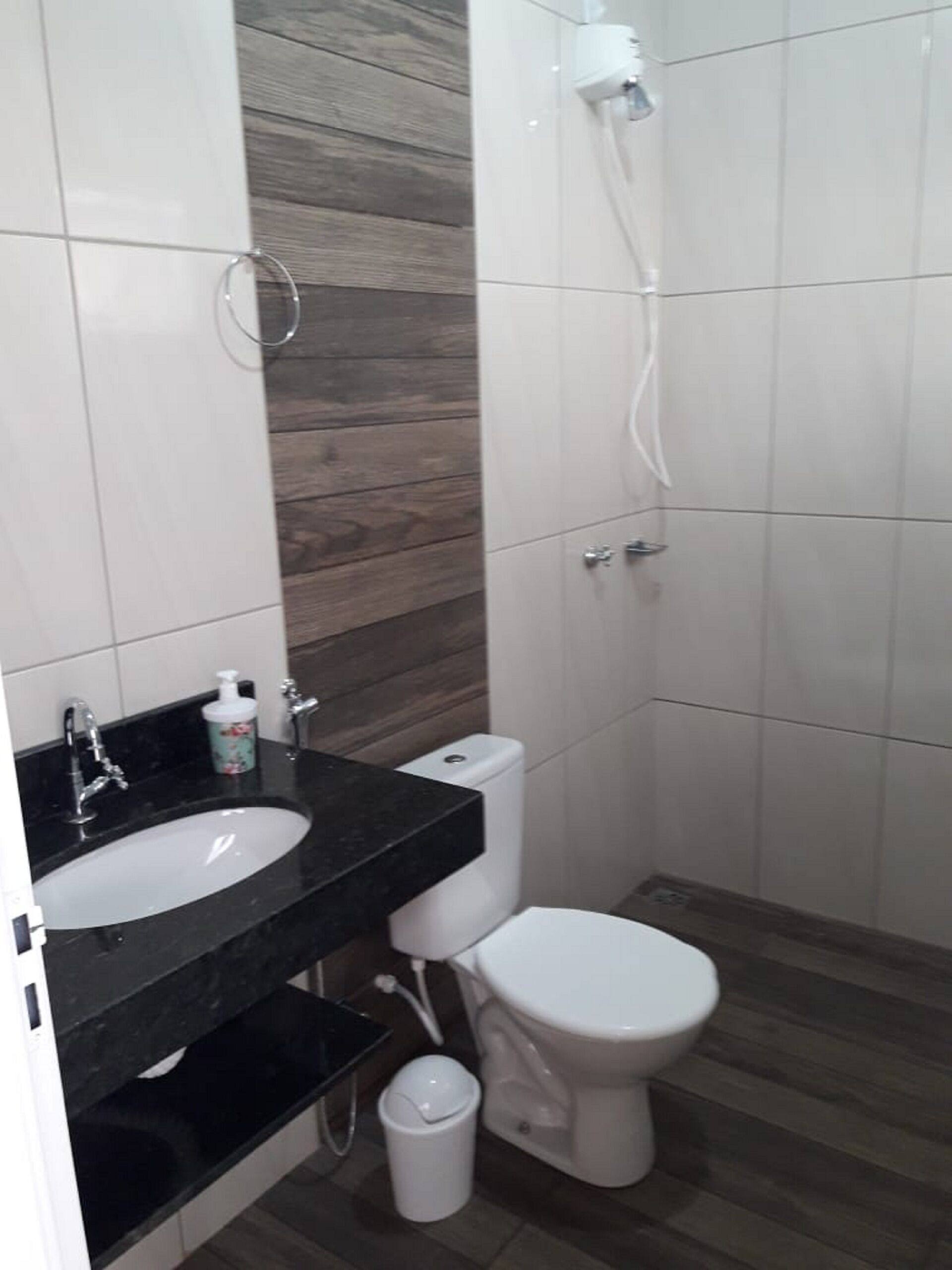 H & E nook - II - WIFI, HEATED, COMFORTABLE POOL.