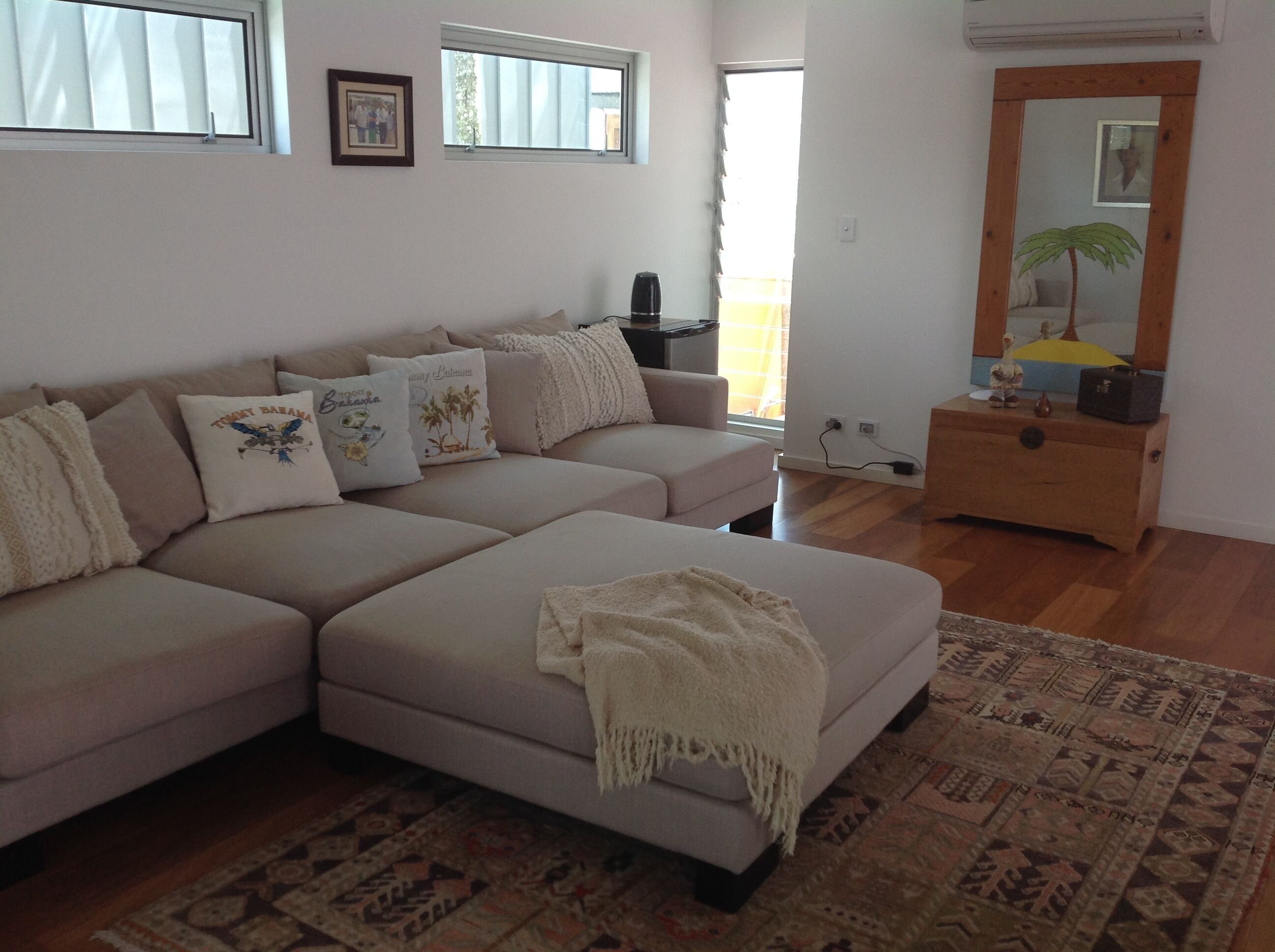 one of the finest private houses on the Esplanade Cairns great location. — image 9