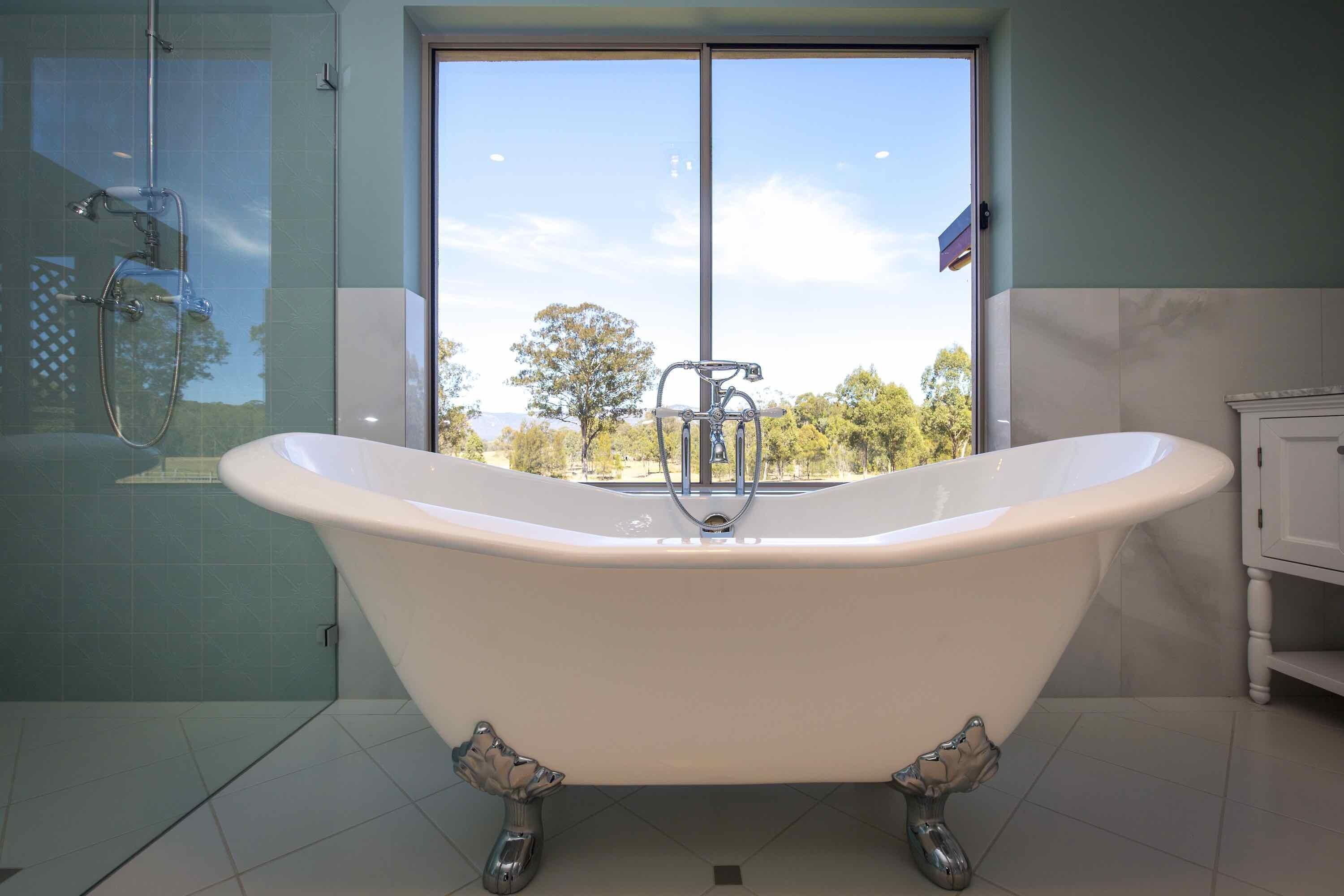 Amani - Great 6 bedroom home with pool and awesome entertainment deck — image 12