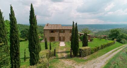 Il Casale con tre viste, une vue panoramique à 360 ° sur un paysage rural