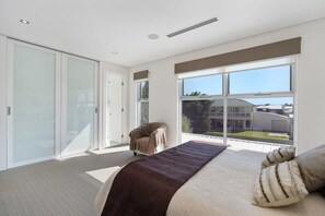3 bedrooms, WiFi