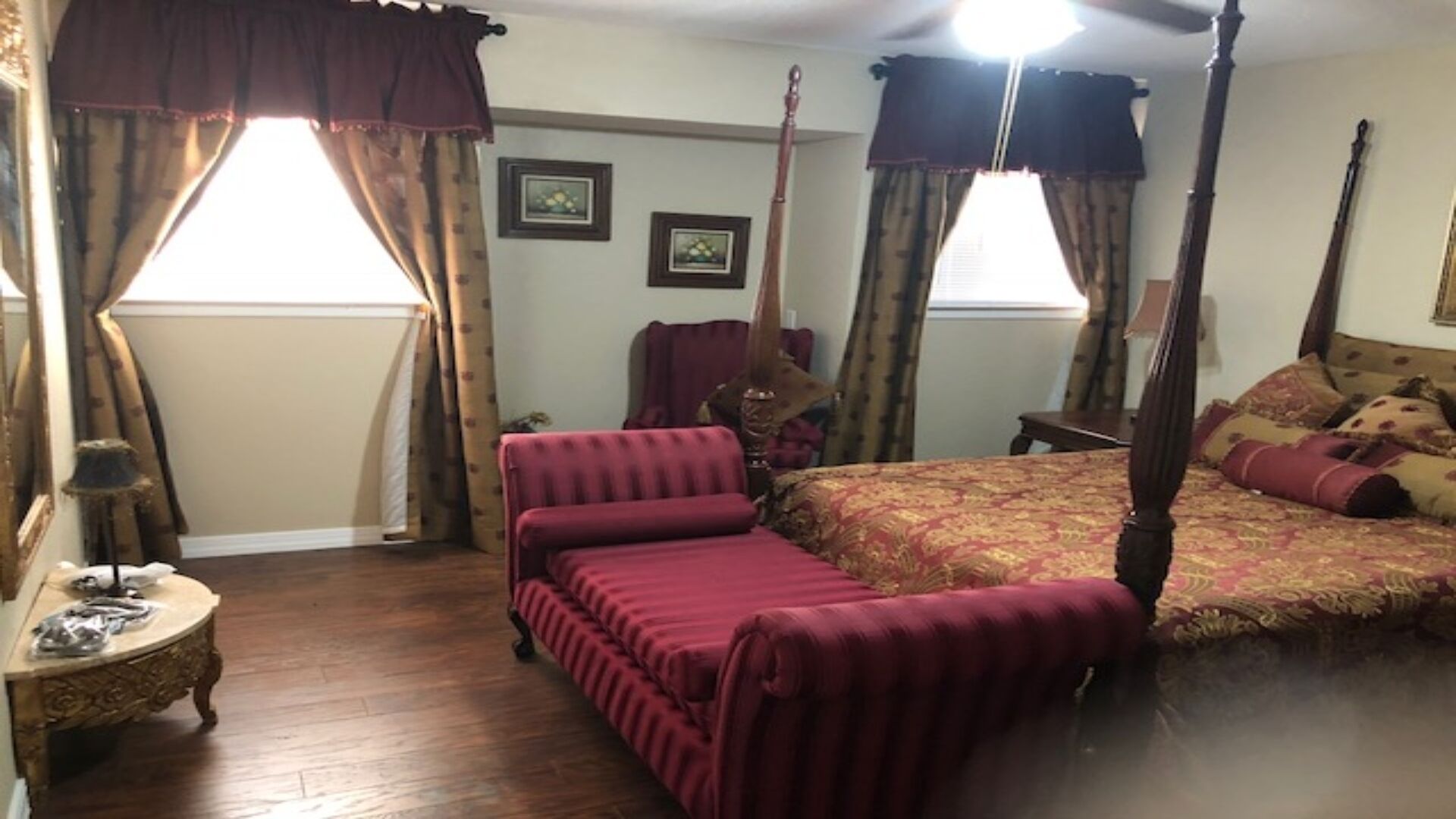 Chateau Home Apartment/private entrance