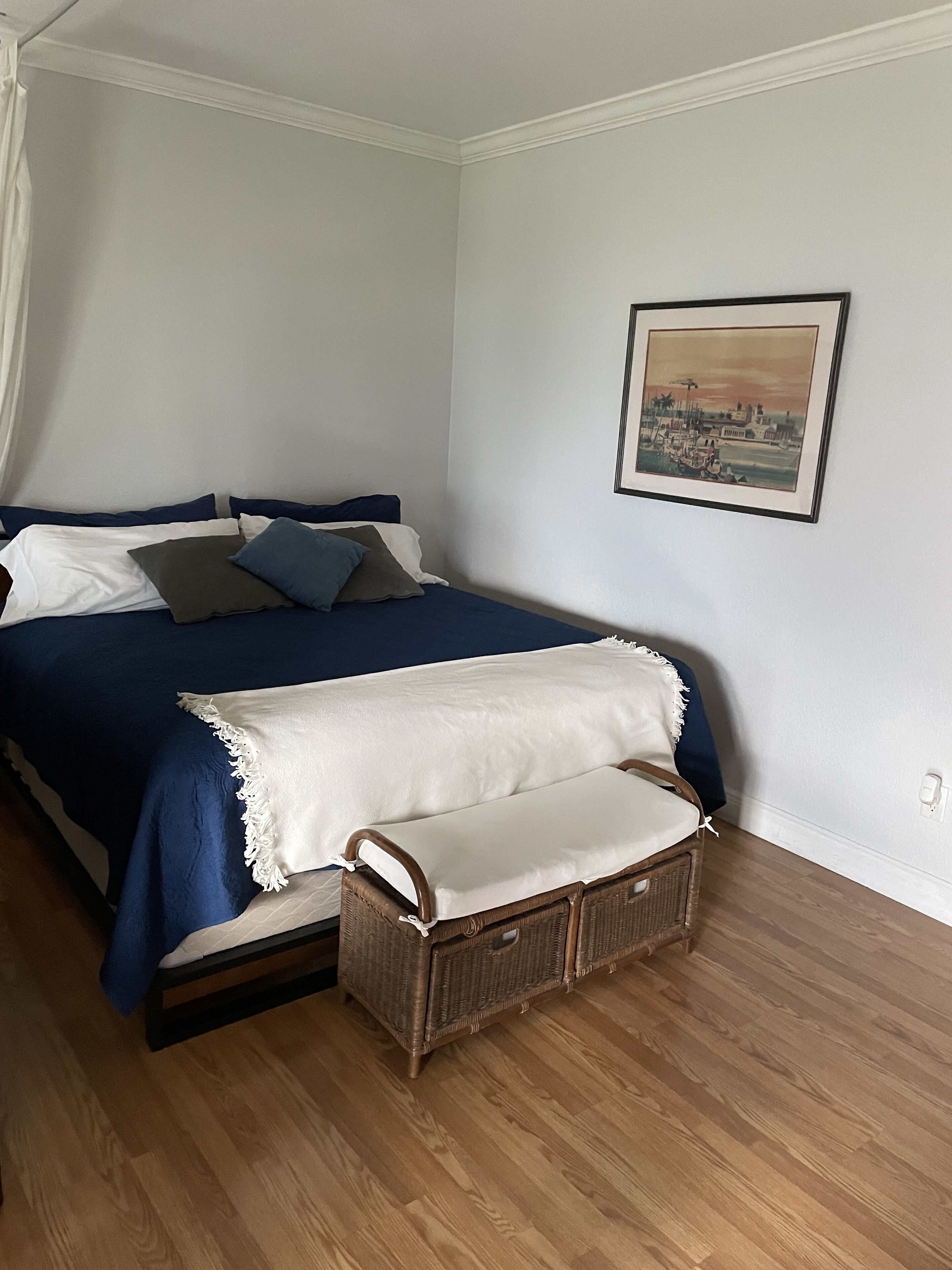 Cottage, River view, dock- age