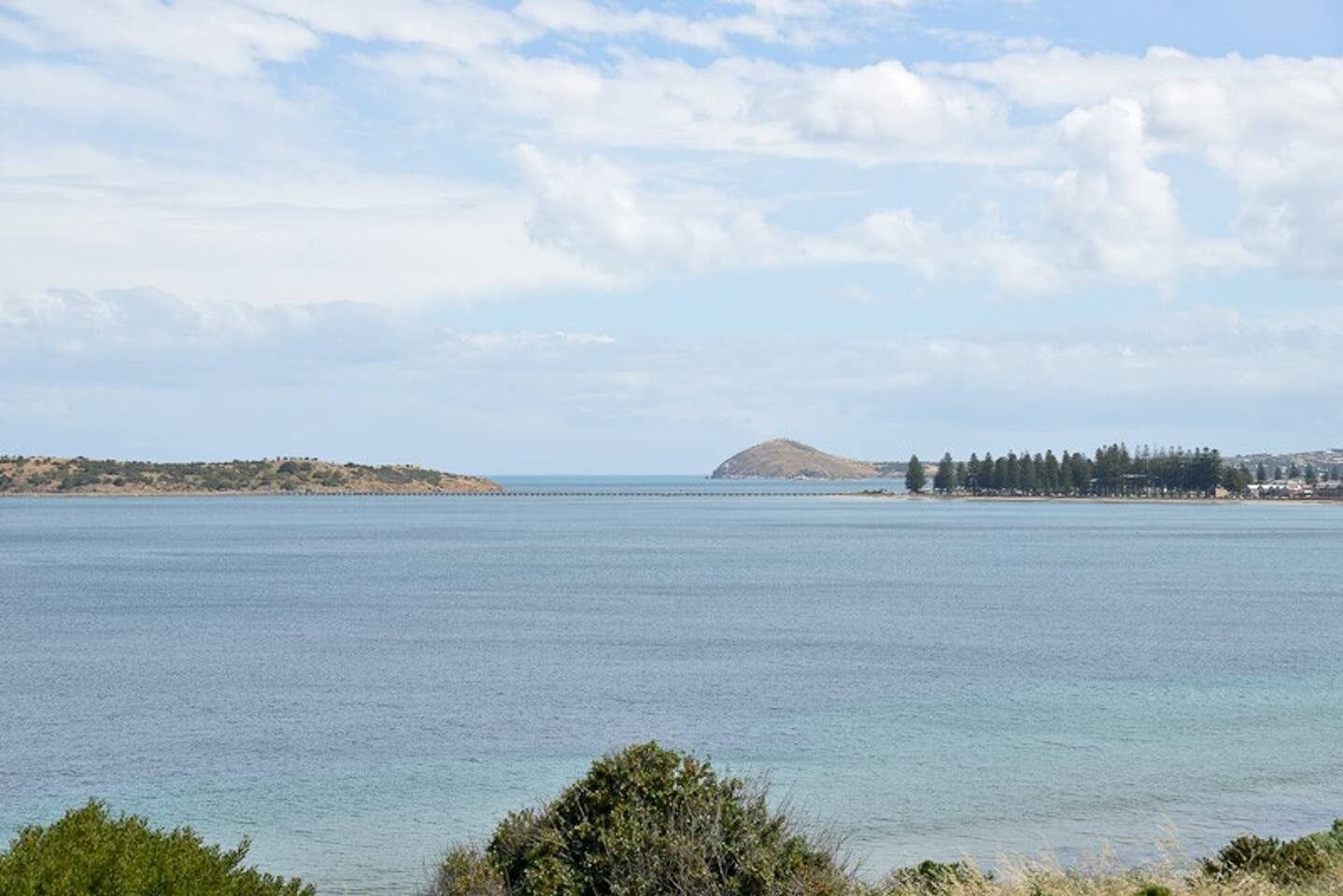 23 Hayward - Wi-Fi - Ocean Front — image 16