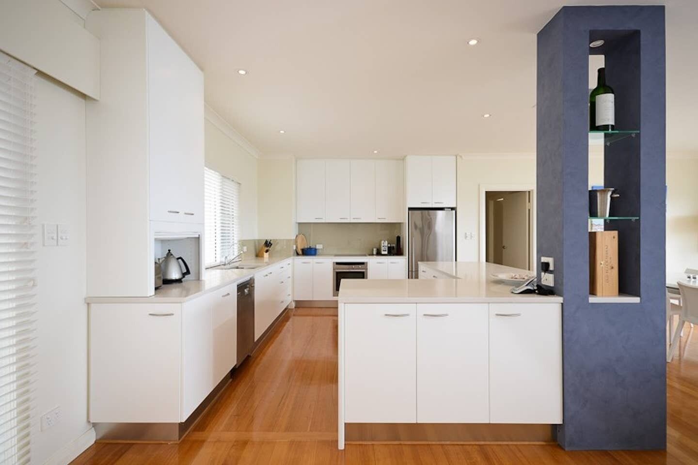 23 Hayward - Wi-Fi - Ocean Front — image 5