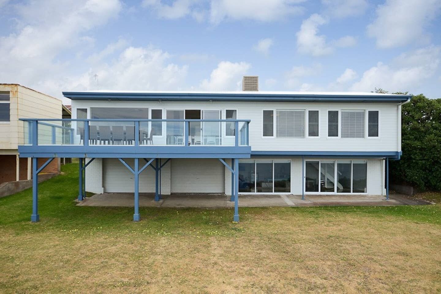 23 Hayward - Wi-Fi - Ocean Front — image 17