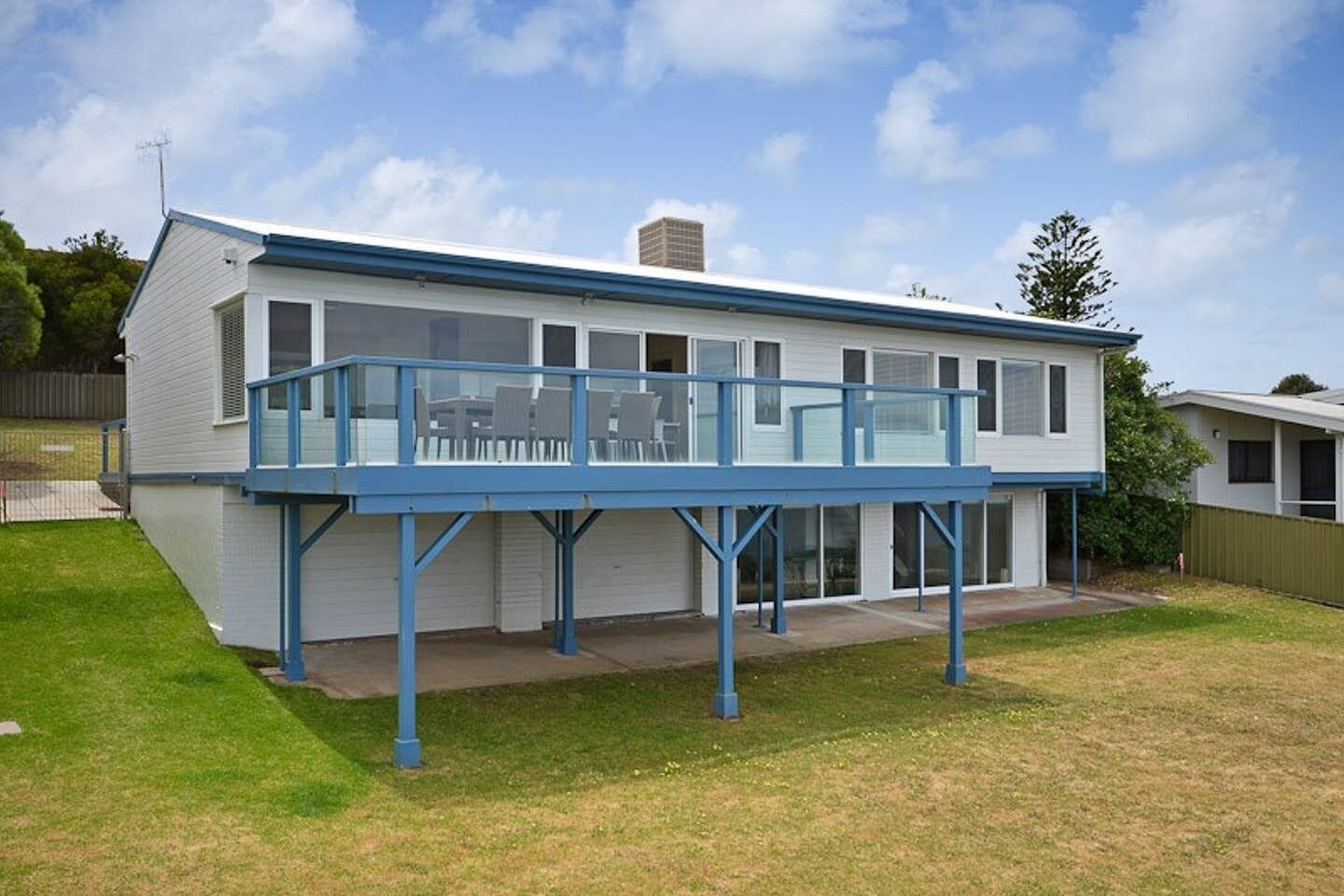 23 Hayward - Wi-Fi - Ocean Front — image 14