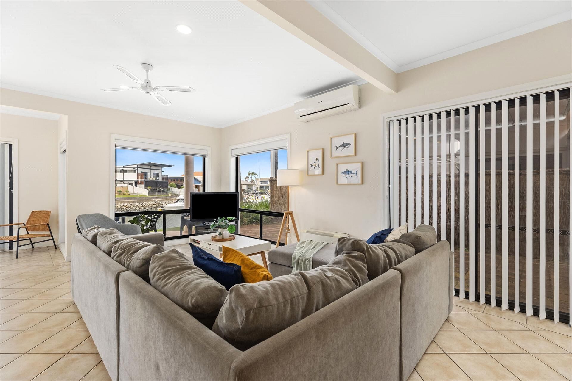 Waterfront apartment, located in the centre of Lincoln Cove Marina Port Lincoln