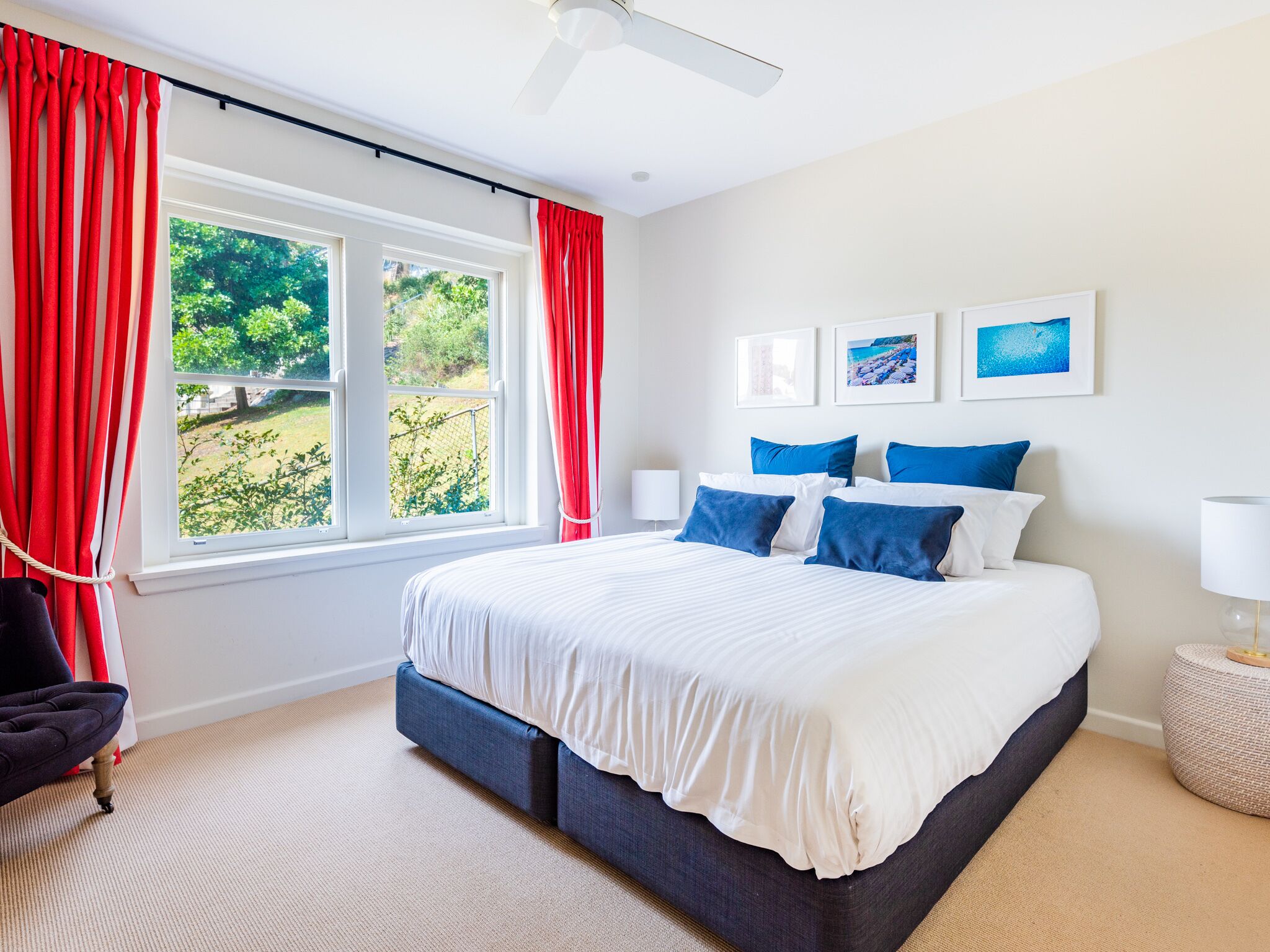 Magnificent Art Deco Waterfront apartment on the edge of Redleaf Beach — image 16