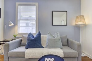 TV, Netflix, streaming services