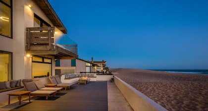 Diseñador moderno casa de playa en la arena