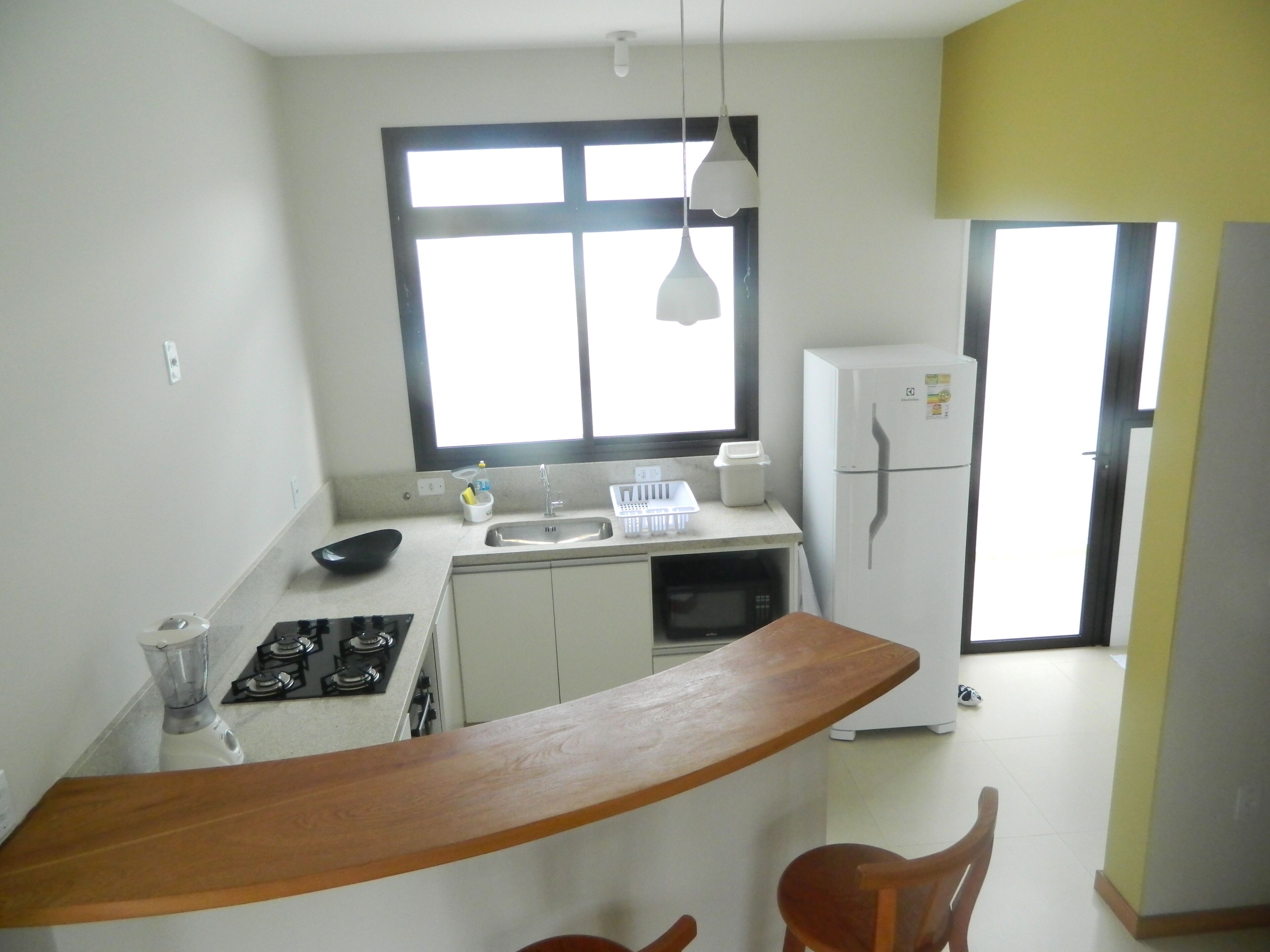 Fit. of good standard, located in a quiet area and close to the sea.