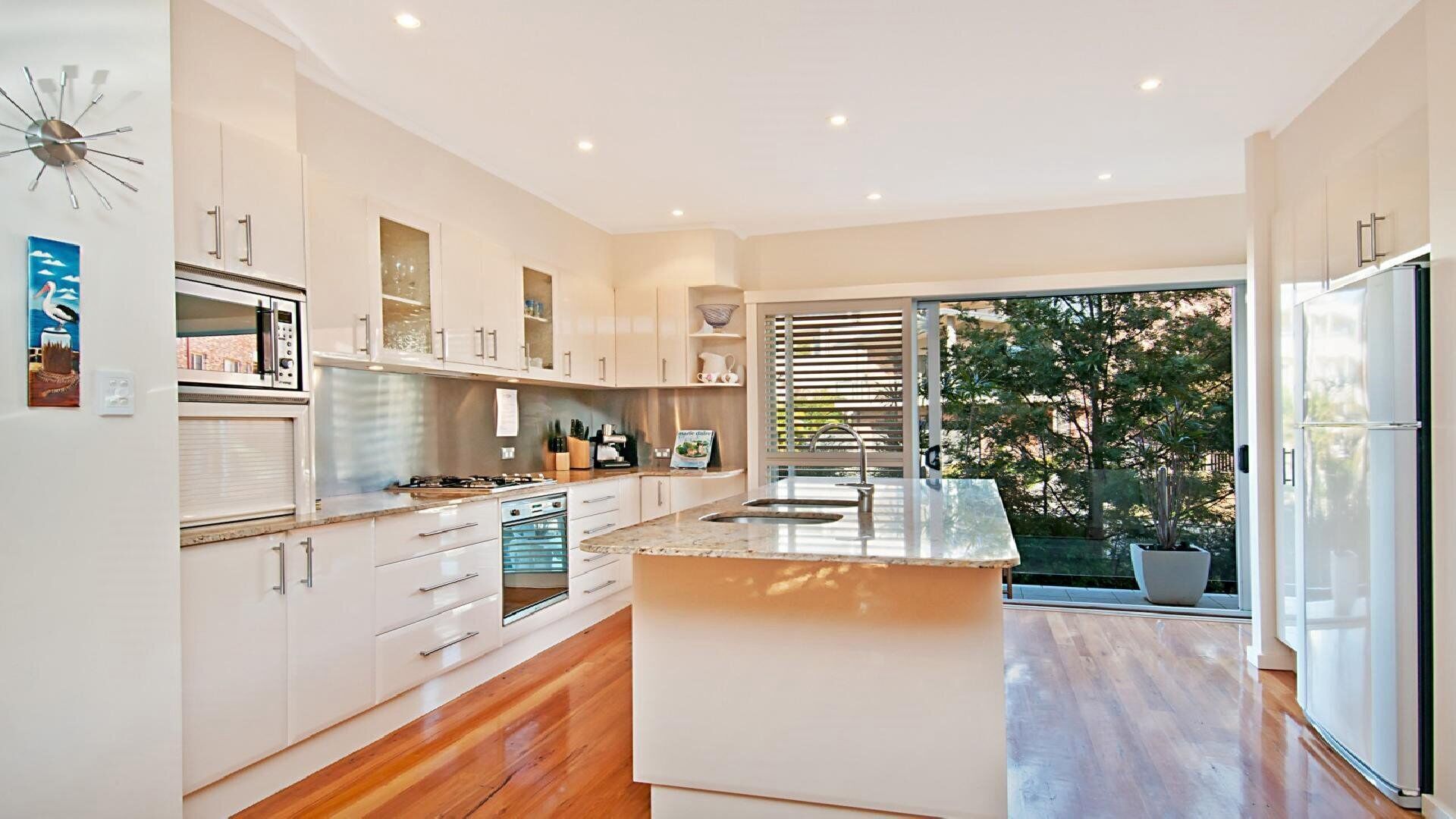 TRANQUILLITY #2 | Short walk to beach, shops and cafes | Accom Holidays