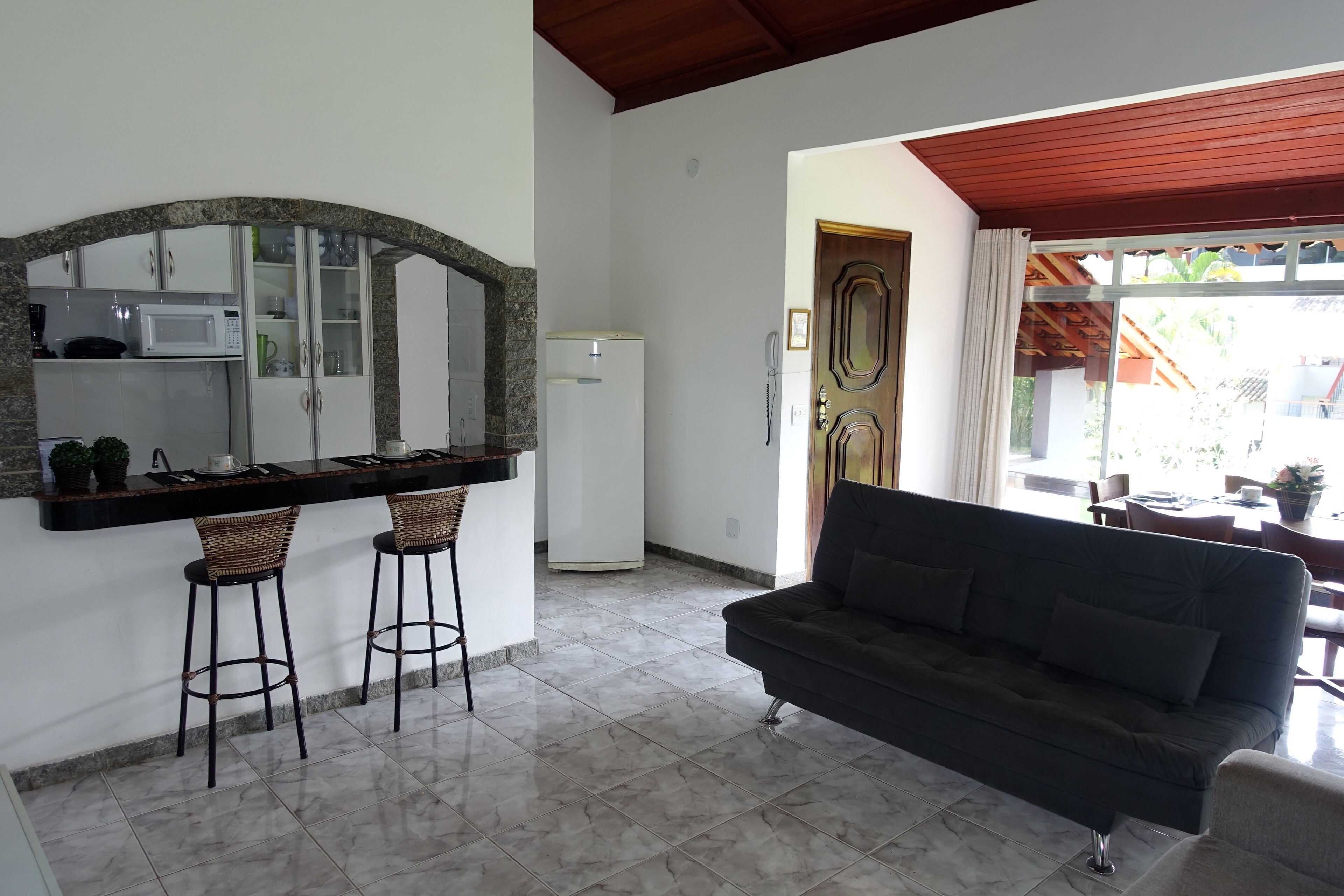 Apartment in condominium with 3 beaches