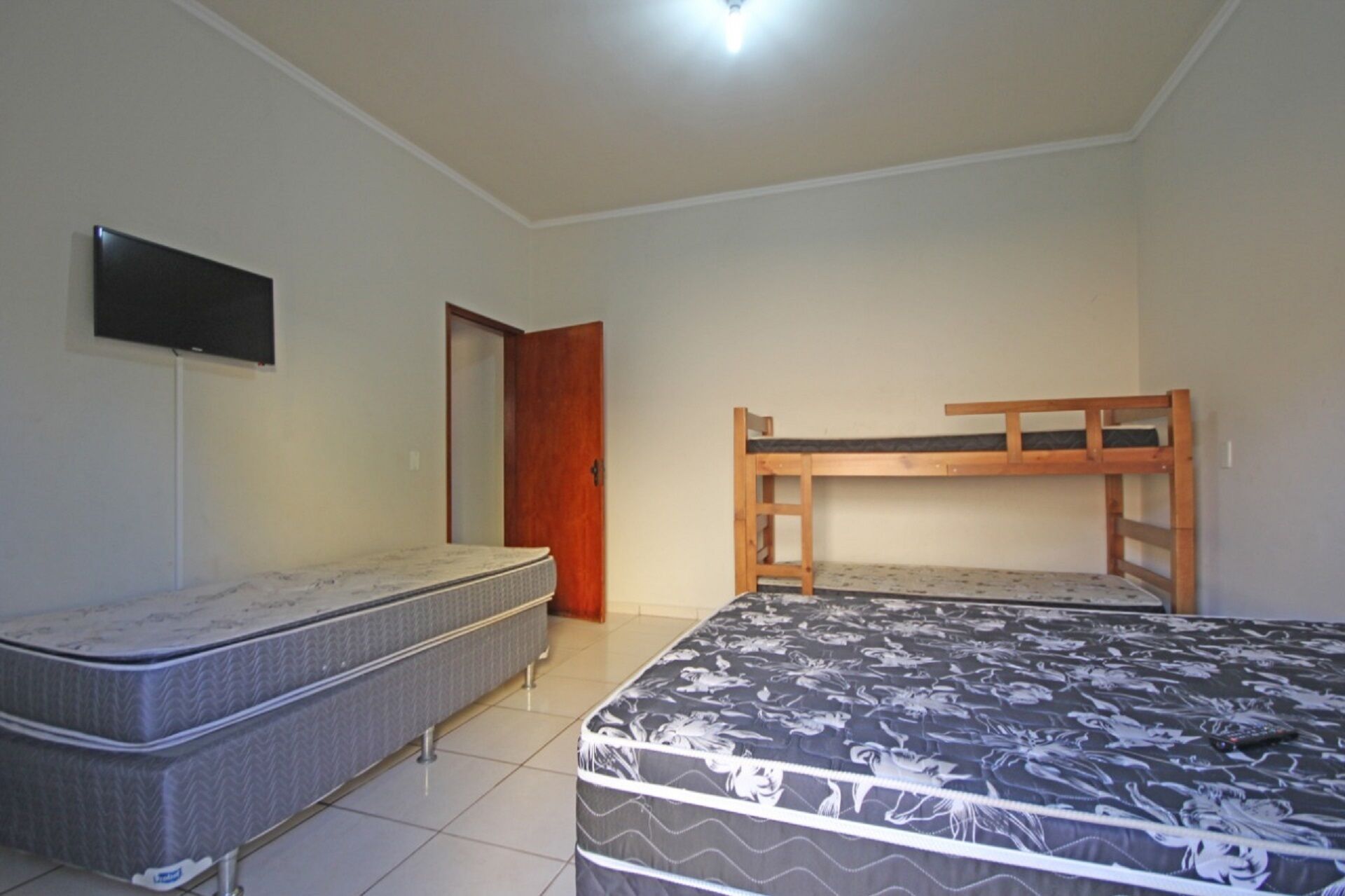 Great location, safe and very quiet! Wi-Fi.