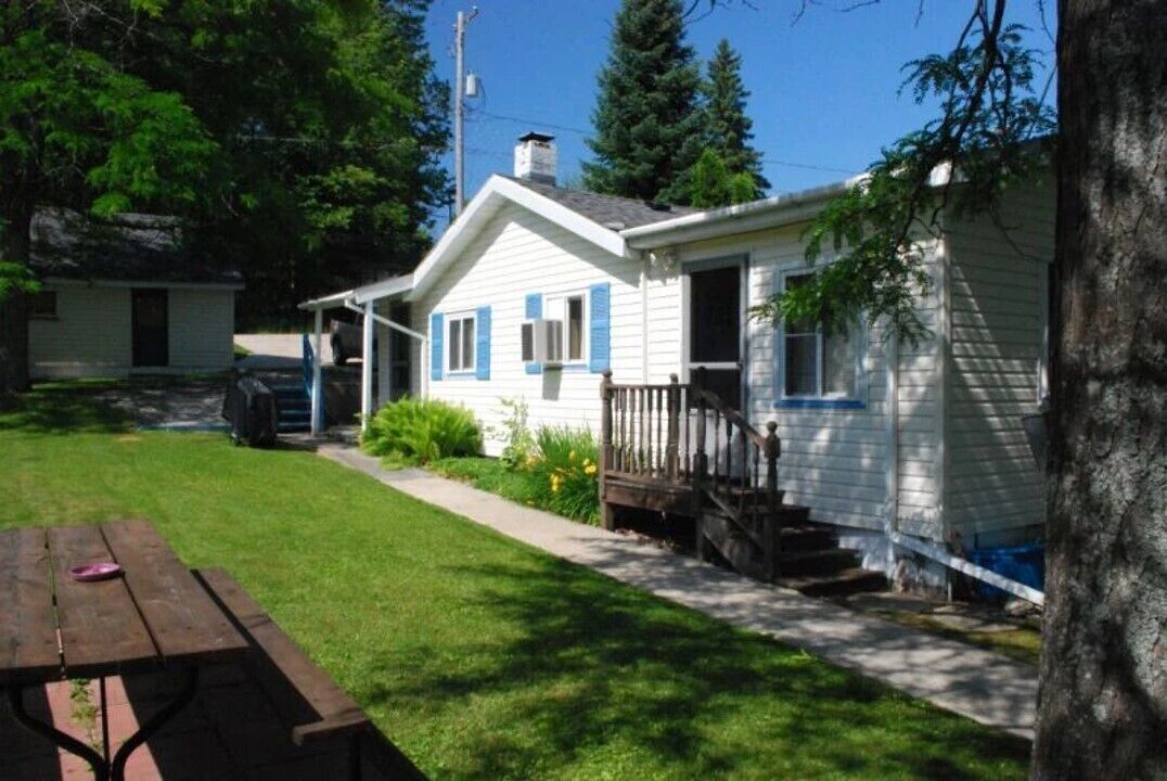 Go BearFoot And Relax On Hubbard Lk - Lazy Bear Cabin
