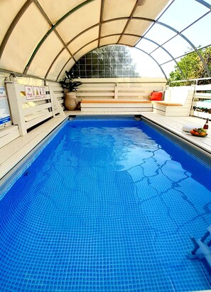 A heated pool - Villa Birkata- Beutiful 5 BD Country house ,Family friendly, Privat pool . (shomera)