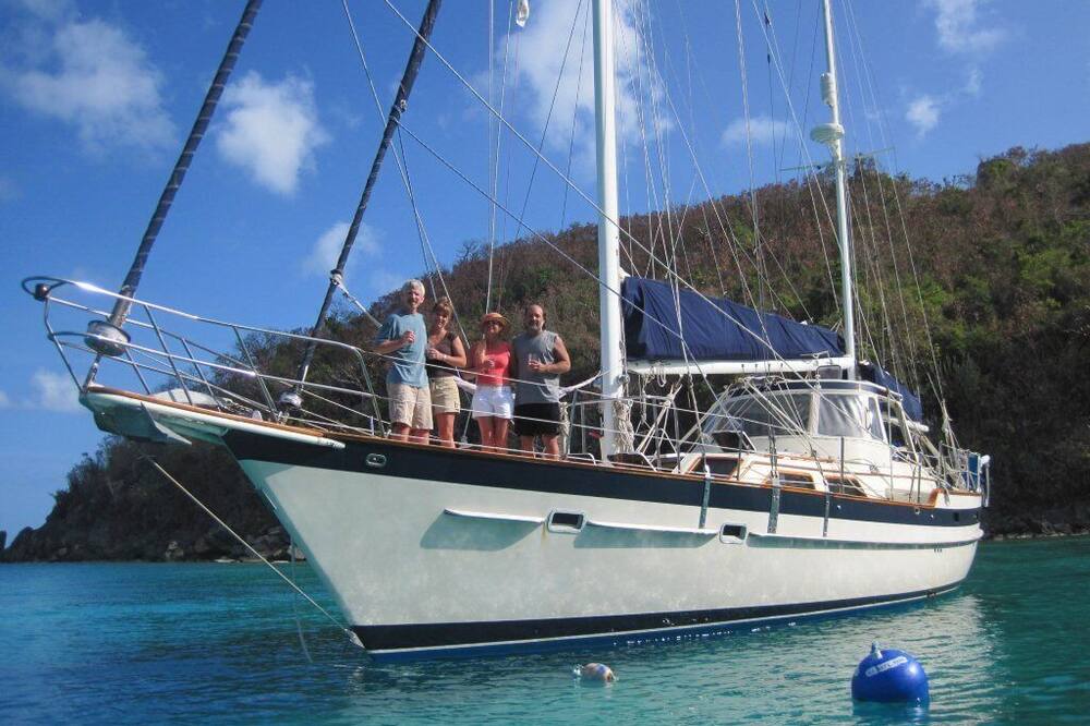 Sailing the Grenadines and Lesser Antilles 2023\/2024