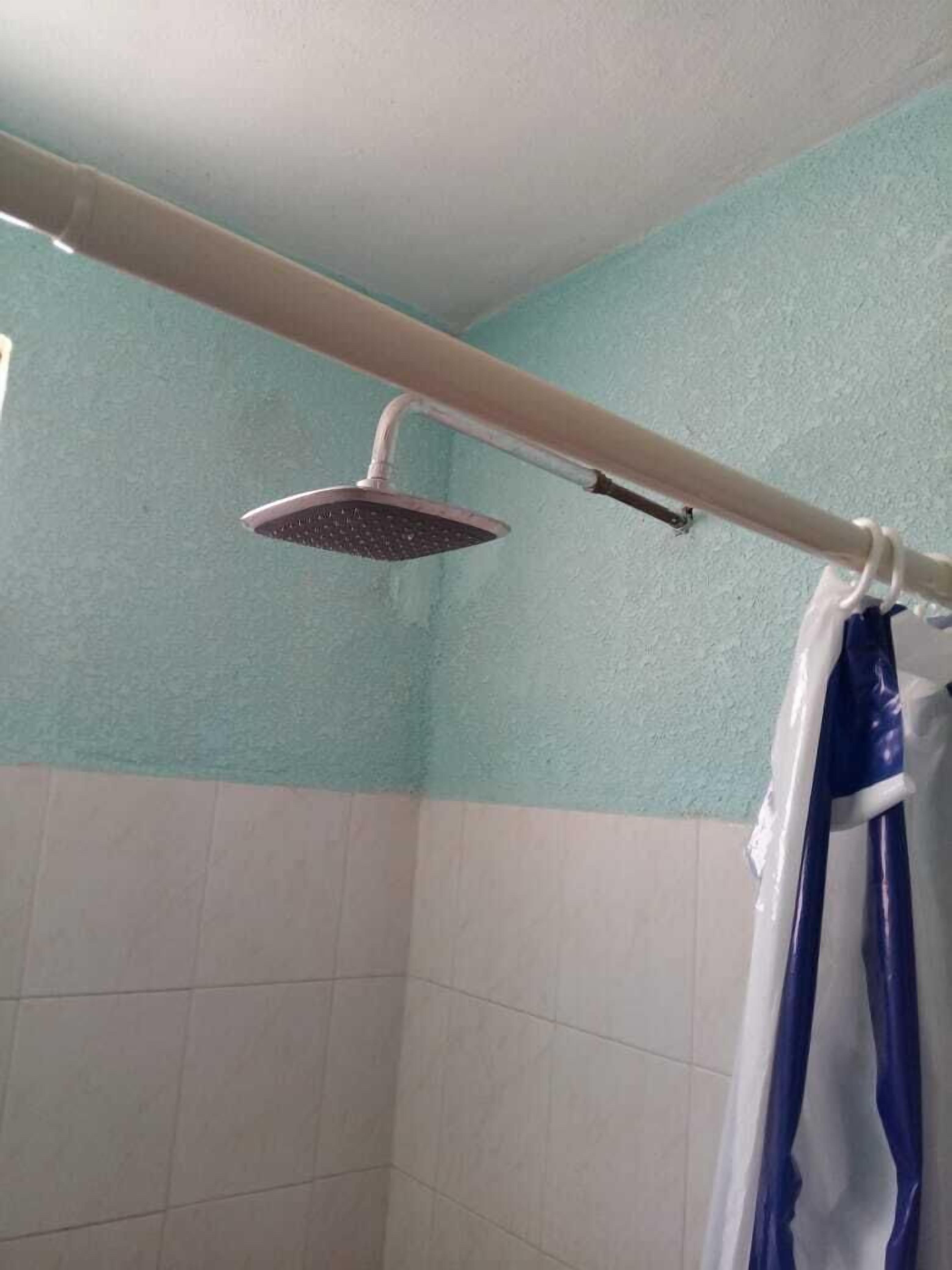 Preciosa Casa en Fraccionamiento exclusivo y vecindario tranquilo.