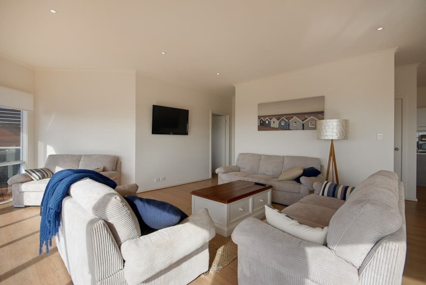 13 Olivebank - Ocean Views — image 9