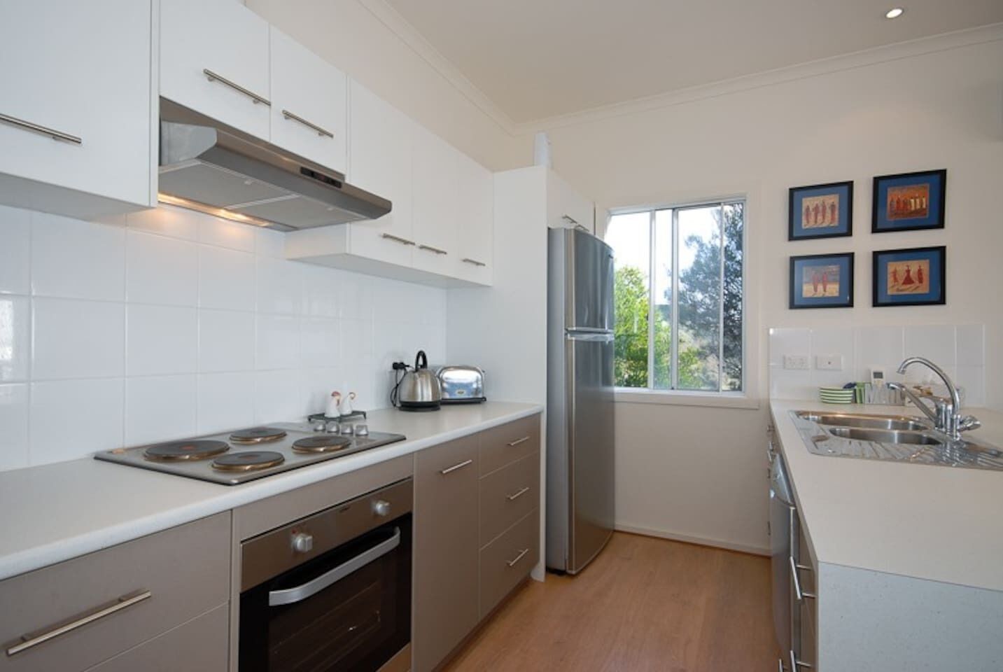 13 Olivebank - Ocean Views — image 6