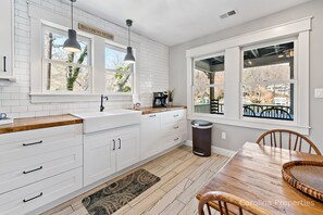 Fridge, microwave, oven, stovetop - Bluegill Lakehouse by Carolina Properties - Views! (Lake Lure)