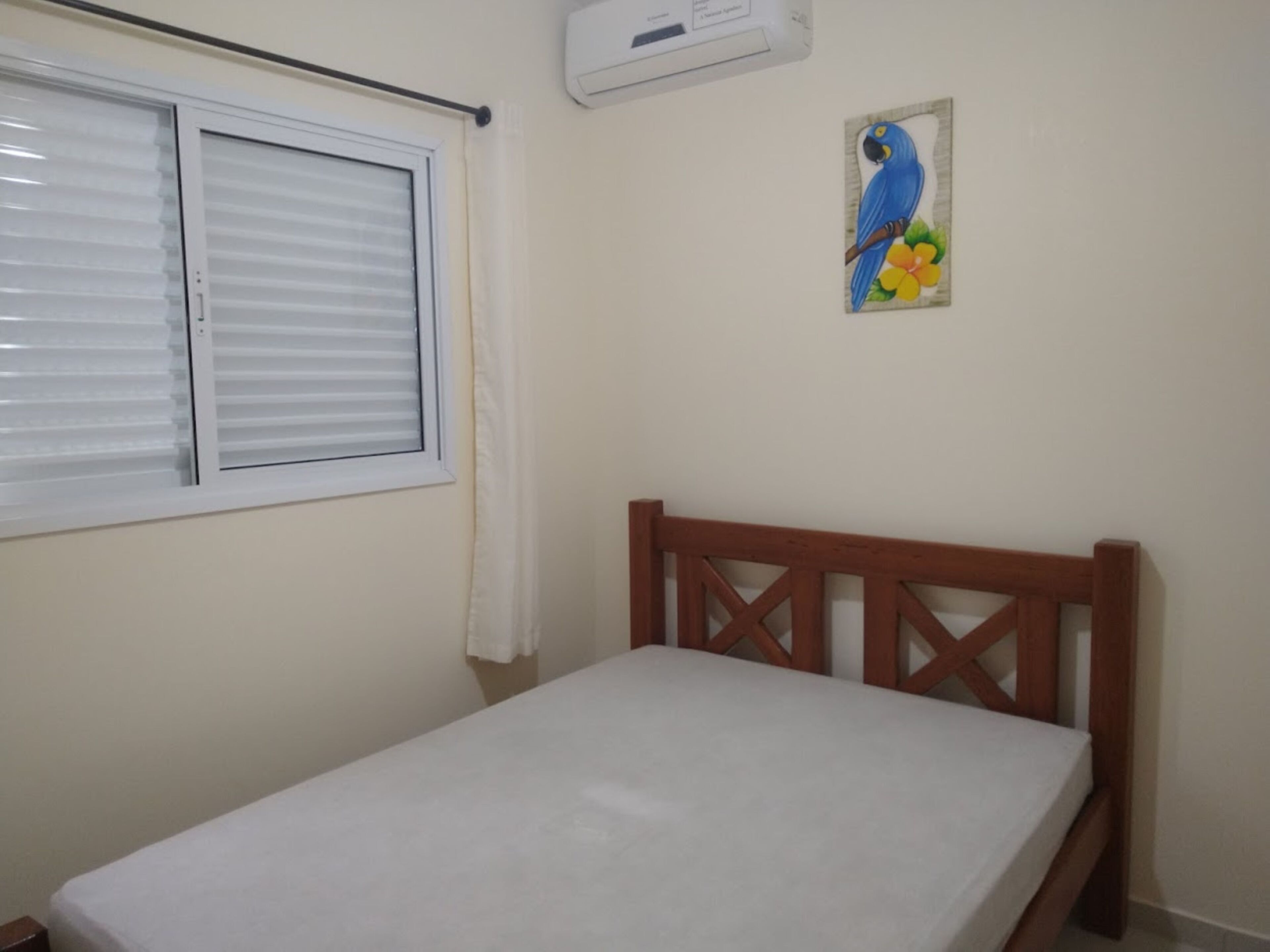 2 bedroom apartment, furnished with pool, near Martim de Sá.
