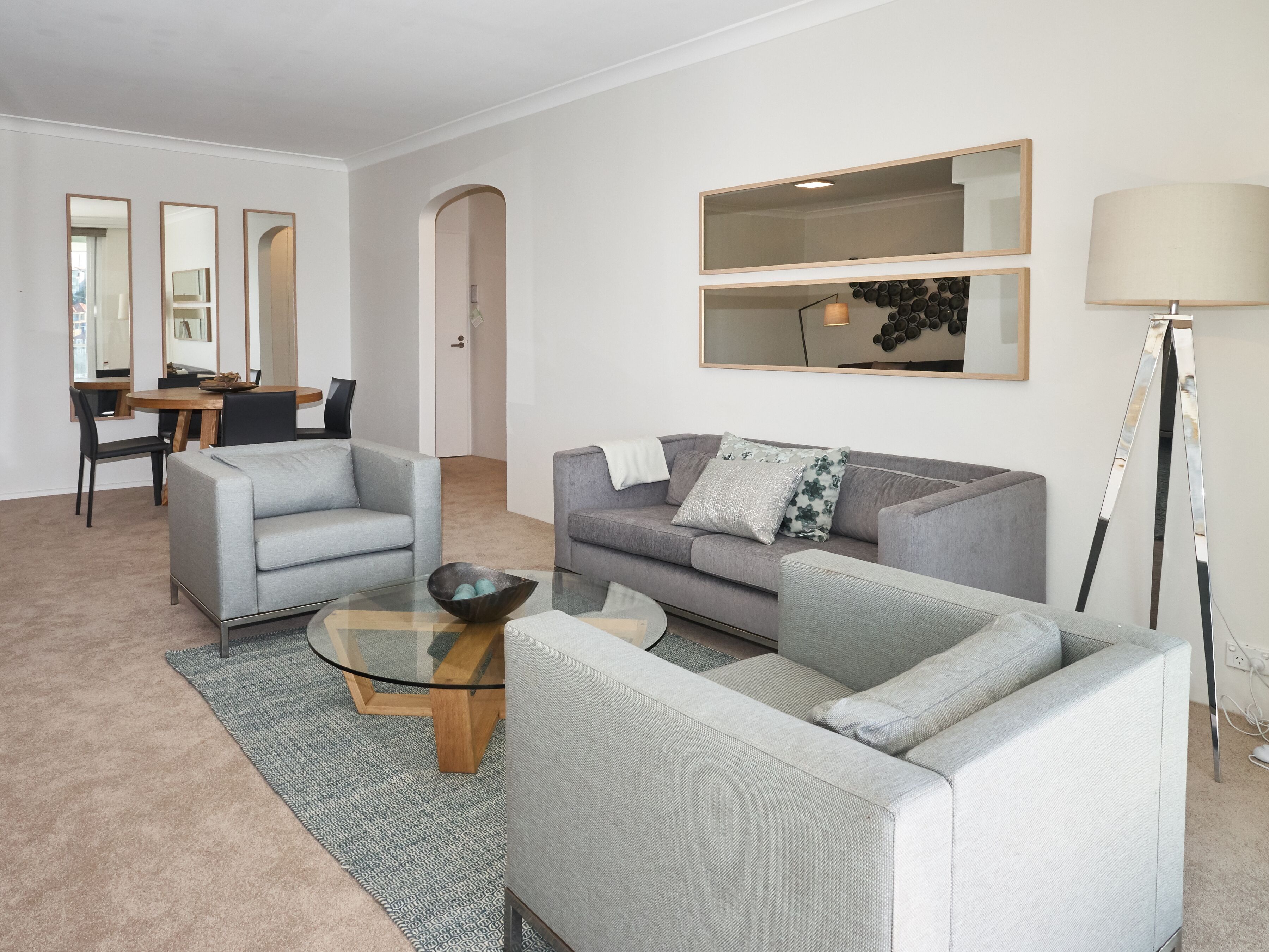 Ocean view apartment with a stroll to Bronte Beach