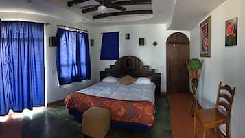 3 bedrooms, in-room safe, iron/ironing board, free WiFi