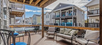 Beach House 1183. Ocean View. Pet friendly. Walk to beach. Golf cart included