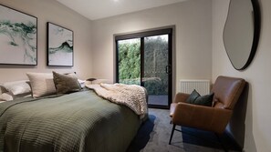 4 chambres, fer et planche à repasser, accès à Internet, literie fournie