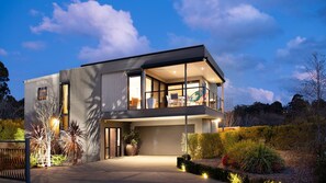 Exterior - Retreat Lake Daylesford - Walking Distance to Lake Daylesford - Free Wifi! (Daylesford)