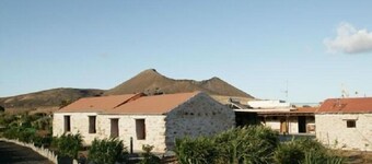 Maalaistalo (tÀysi vuokra) Agroturismo La Gayria 2 hengelle