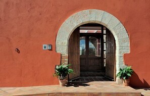Exterior detail