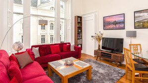 Apartment (2 Bedrooms) | Living room - Great Location Heart of the Centre 2 Bed 2 Bath (Edinburgh)