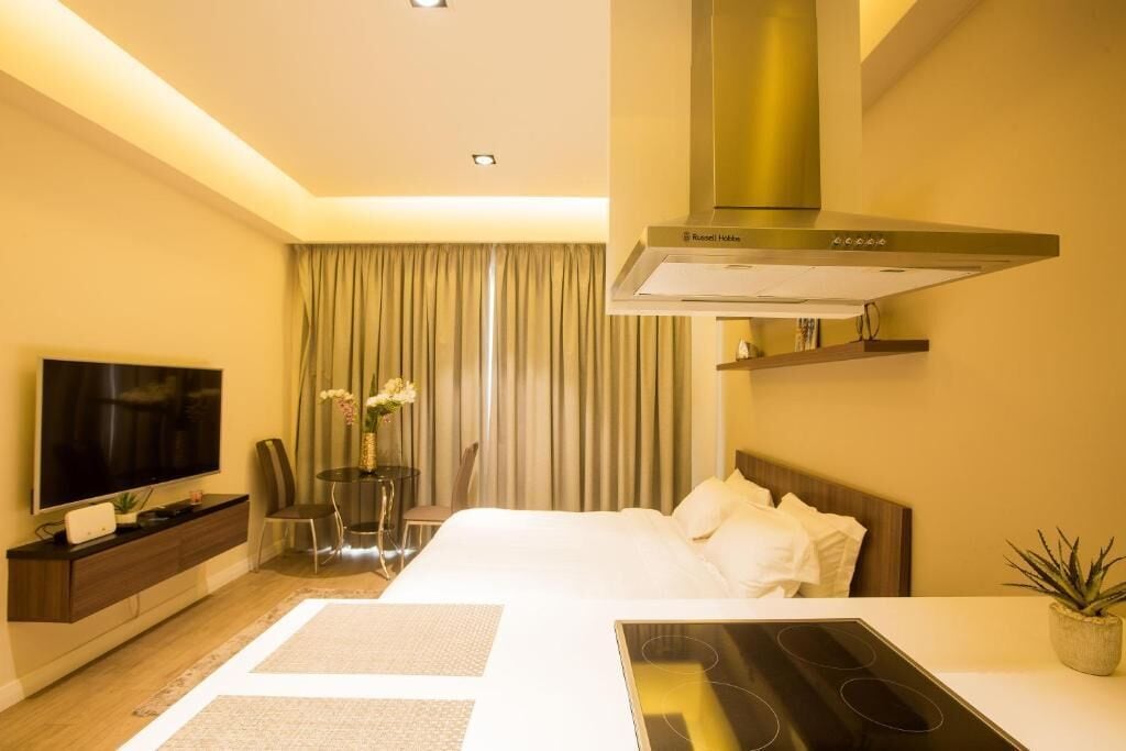 Blackout curtains, iron/ironing board, free WiFi