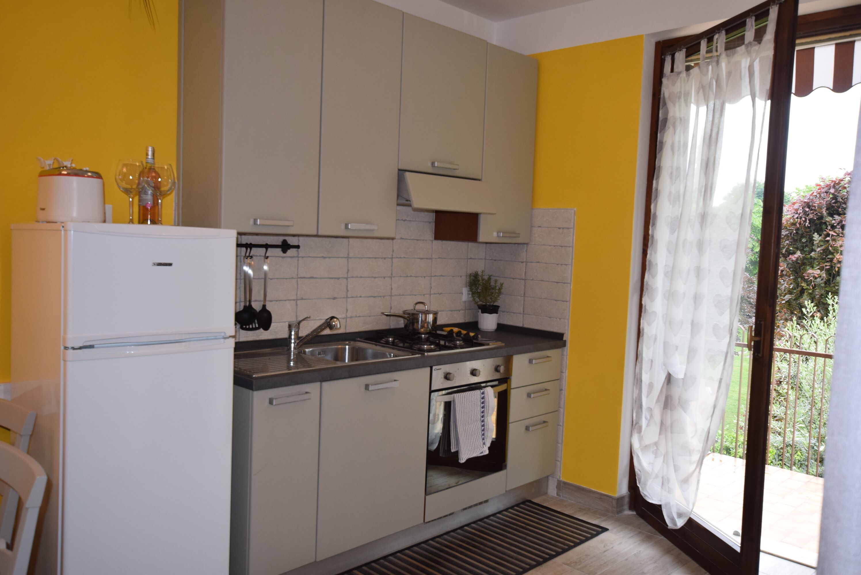 Charming apartment, finely renovated two-room apartment