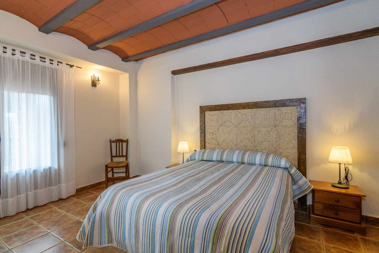 Mirador House III. 1 bedroom with terrace