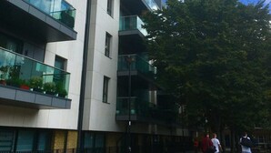 Apartment (1 Bedroom) | Exterior - Contemporary 1 Bedroom Flat With Stunning London View (London)