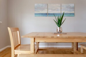 Apartment (1 Bedroom) | Eigene Küche | Kühlschrank, Ofen, Herdplatte, Geschirrspüler