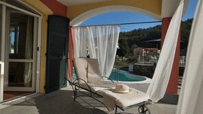 Piscine extérieure, piscine chauffée