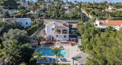 Villa Alegria Lower Level of Villa WITH SOLE USE OF PRIVATE POOL