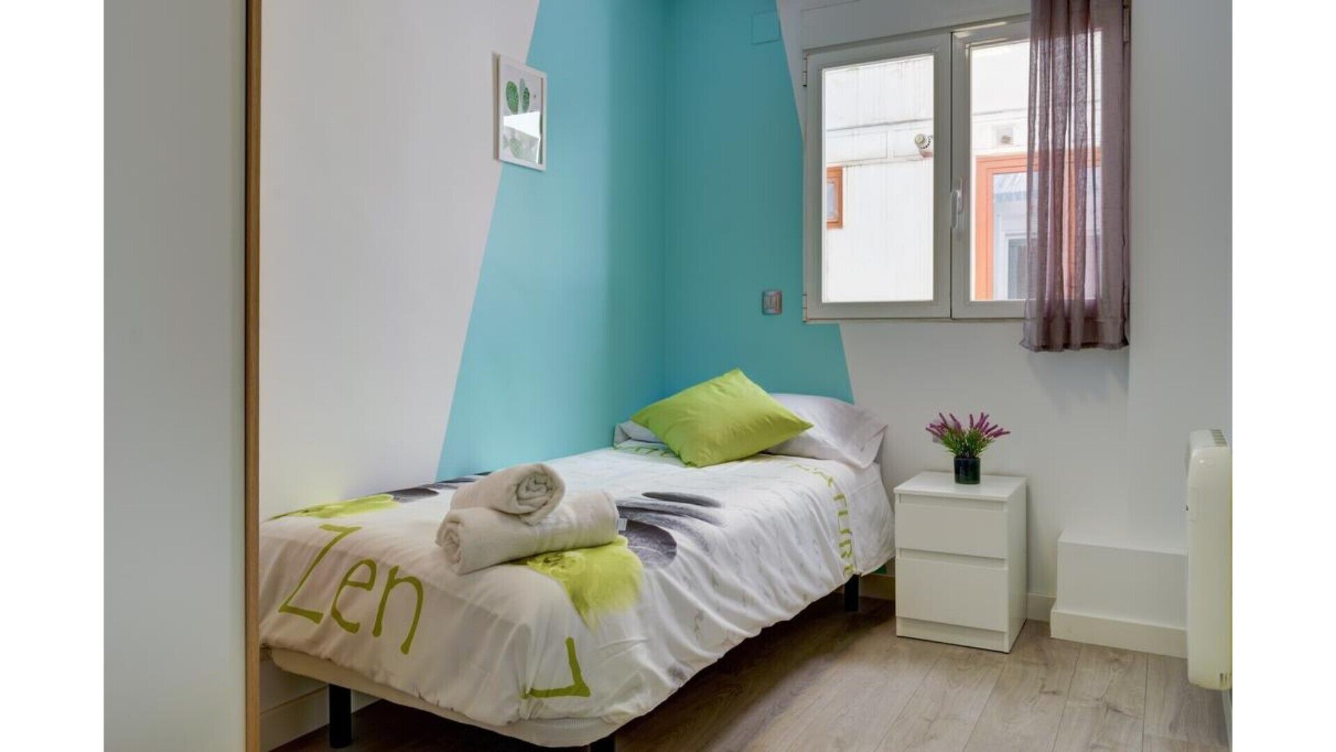 Very cute apartment at only 5 Min Prince Felipe Pavilion